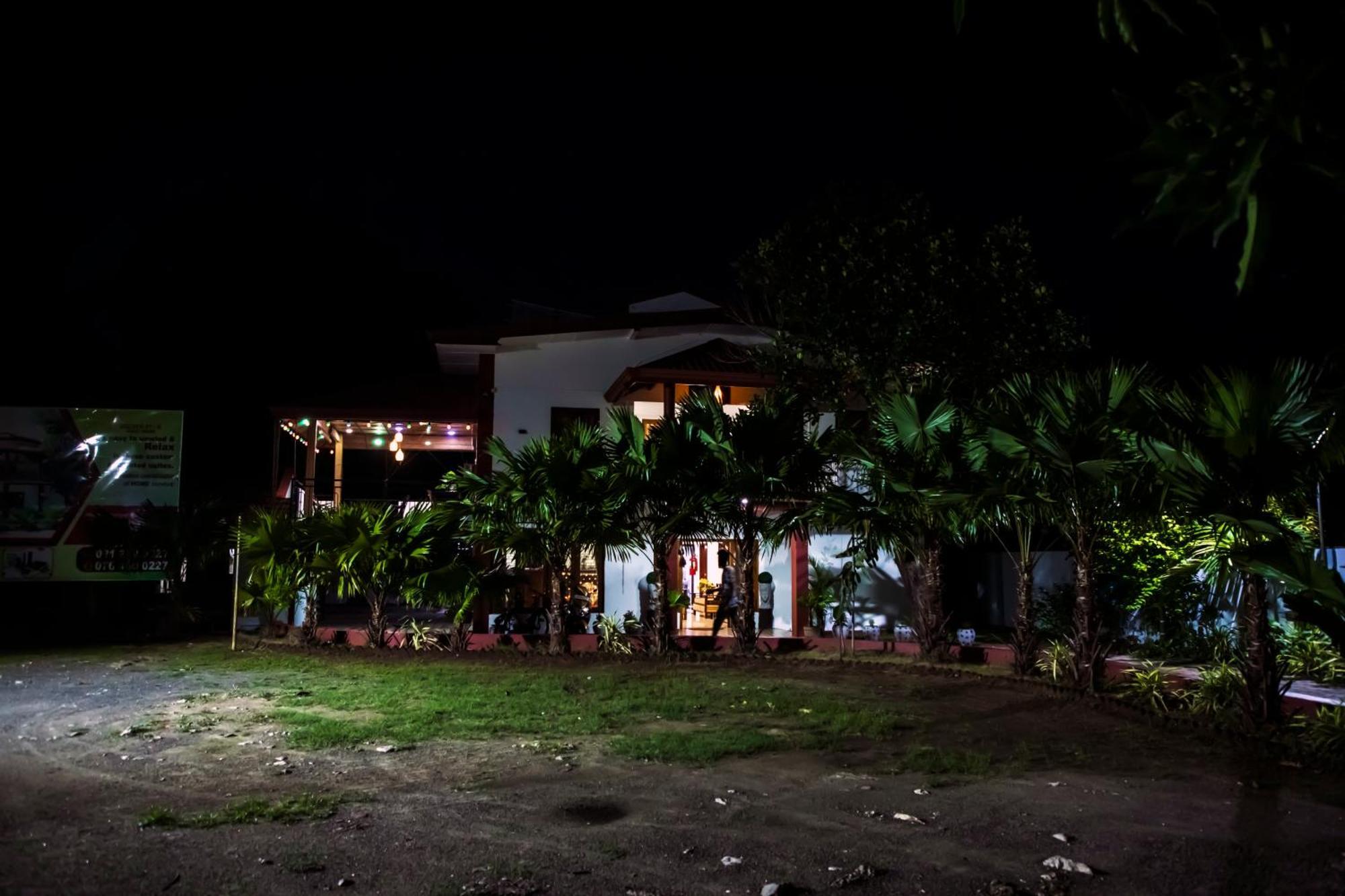 Golden Star Guest House Jaffna Exterior foto